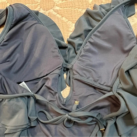 MICHAEL‎ Michael Kors Slate Gray Ruffled Scoop-Back One-Piece Swimsuit. Size 8. - Picture 10 of 16